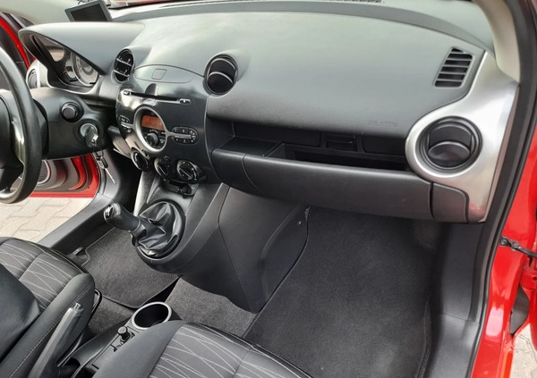 Mazda 2 cena 14500 przebieg: 177000, rok produkcji 2008 z Krosno Odrzańskie małe 232